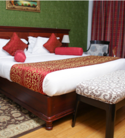EAGLE PALACE HOTEL