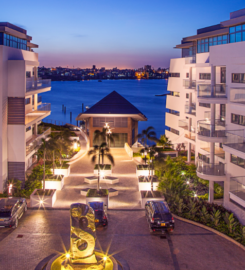 HOTEL ENGLISH POINT