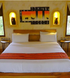 PRIDEINN MARA CAMP