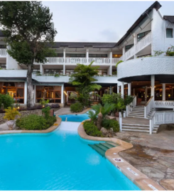 TRAVELLERS BEACH HOTEL
