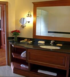 OCEAN BEACH RESORT AND SPA MALINDI
