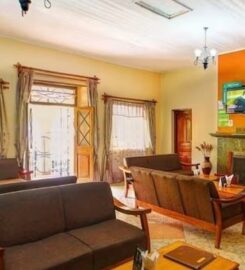 OLIVE RESORT NAIVASHA