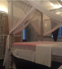 BOUGAINVILLA B&B HOTEL