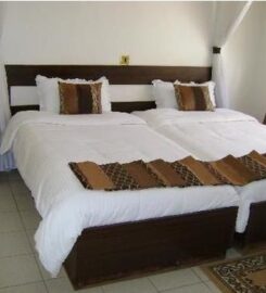 PARKVIEW SAFARI HOTEL & APARTMENTS