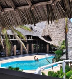 BARRACUDA RESORT HOMABAY
