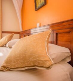 GRAY'S OAK HOTEL KITENGELA