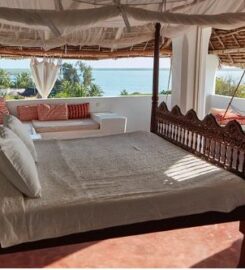 Banana House and Wellness Centre Lamu